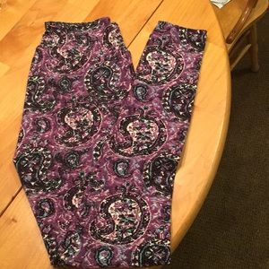 LulaRoe OS Purple Bohemian Leggings- New